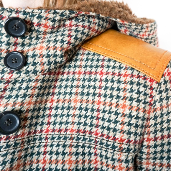 PRADA Houndstooth Wool Belted Winter Coat - Picture 7 of 8